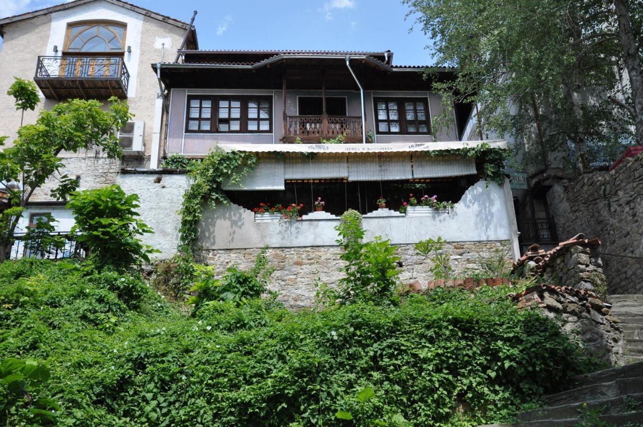 Architects House Hostel เวลีคอเทอร์โนโว ภายนอก รูปภาพ