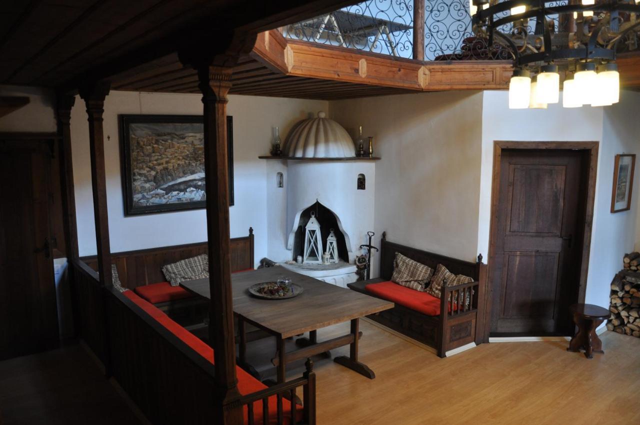 Architects House Hostel เวลีคอเทอร์โนโว ภายนอก รูปภาพ